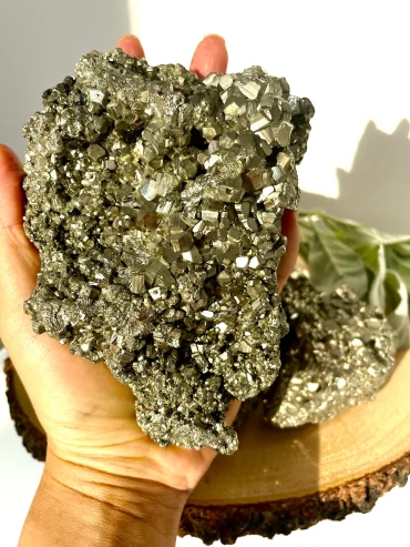 Raw Pyrite Cluster for ABUNDANCE